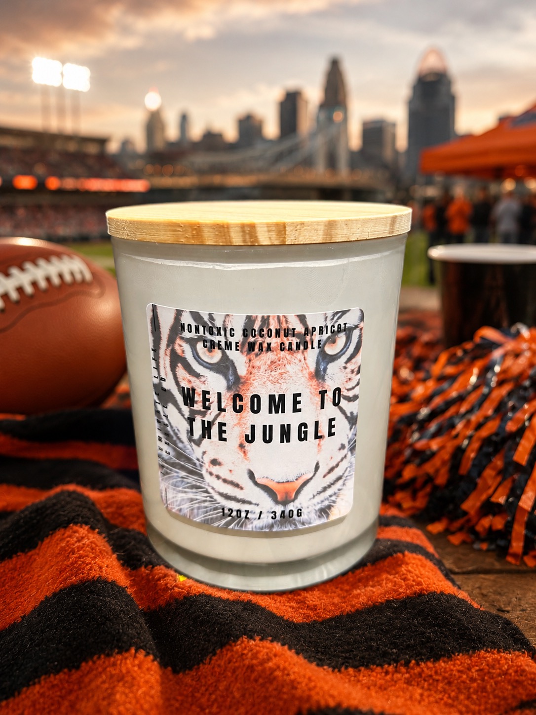 Welcome to the Jungle candle, full jar